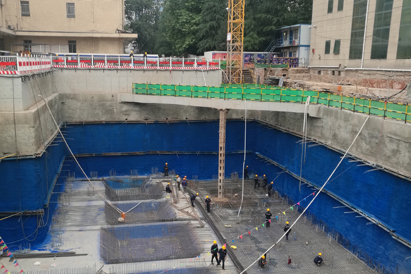 西成鐵路客運專線調度所擴建工程基坑支護設計、降水及檢測工程獲得省級二等獎（基坑深度13-14米，降水深度6.3米）